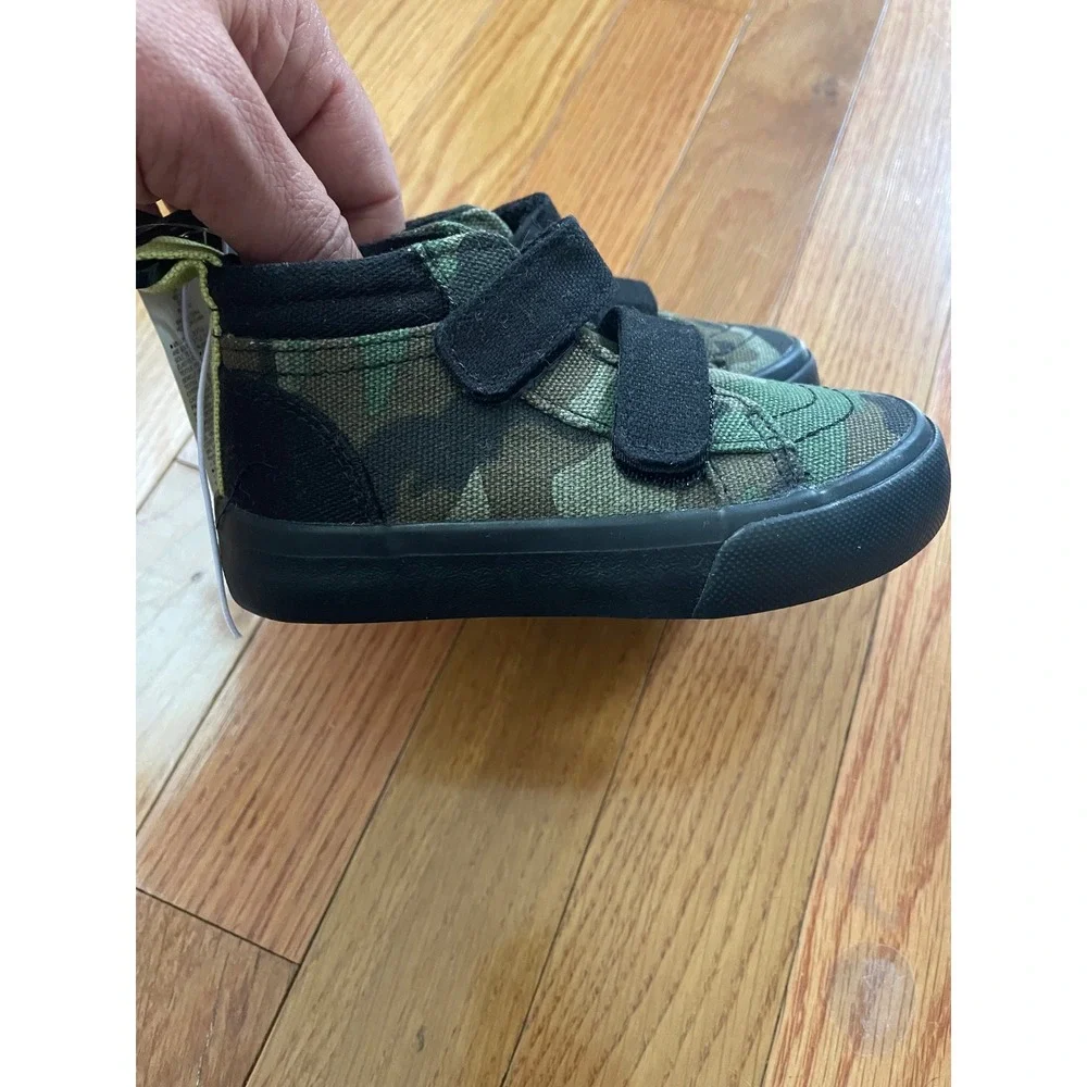 Old Navy Toddler Boys Camo Canvas High Top Skate Sneakers Green Black Size 6